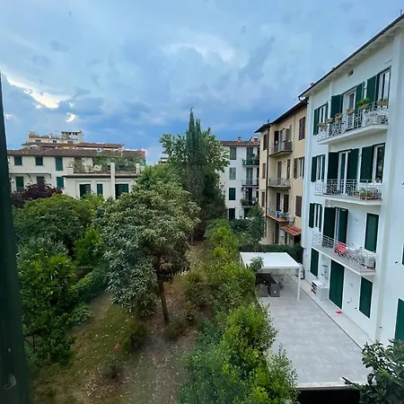 Comfy Apartment Near Fortezza Da Basso-3